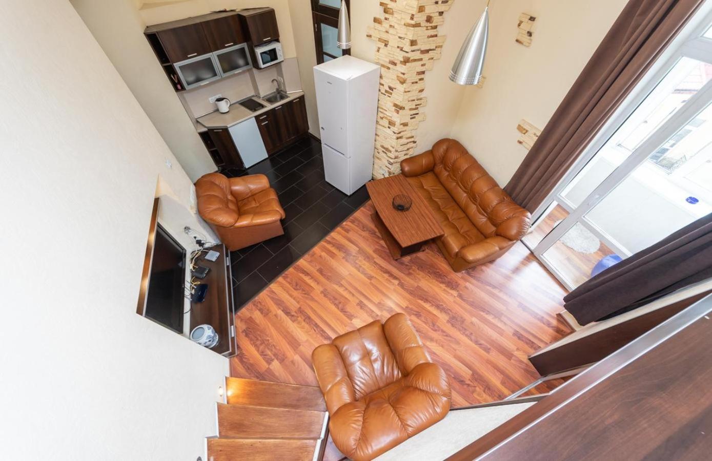 Comfortable Apartment On Mikhaylovskiy Lane Kyiv Exterior photo